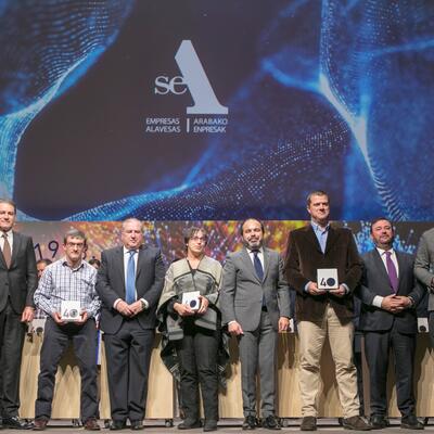 Sagola recibe el homenaje de SEA Empresas Alavesas