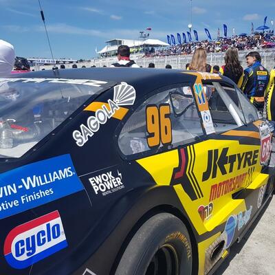 Sagola con Javier Fernández “El Che”-Nascar México