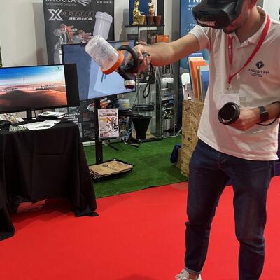 La technologie de simulation SagolaSPRAY™ fait sensation dans les salons et centres de formation : tout le monde veut l’essayer