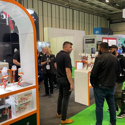 UK GARAGE & BODYSHOP 2024